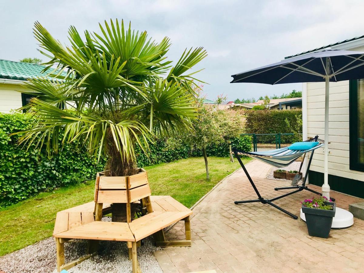 De Corner Van Zeeland Met Jacuzzi Sint Annaland Exterior foto