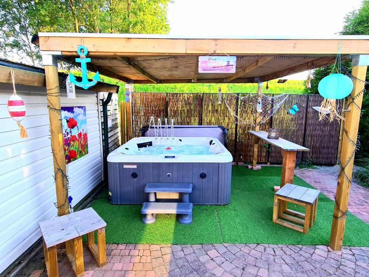 De Corner Van Zeeland Met Jacuzzi Sint Annaland Exterior foto