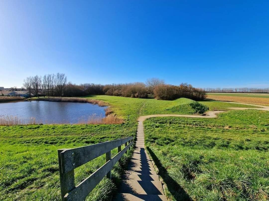 De Corner Van Zeeland Met Jacuzzi Sint Annaland Exterior foto