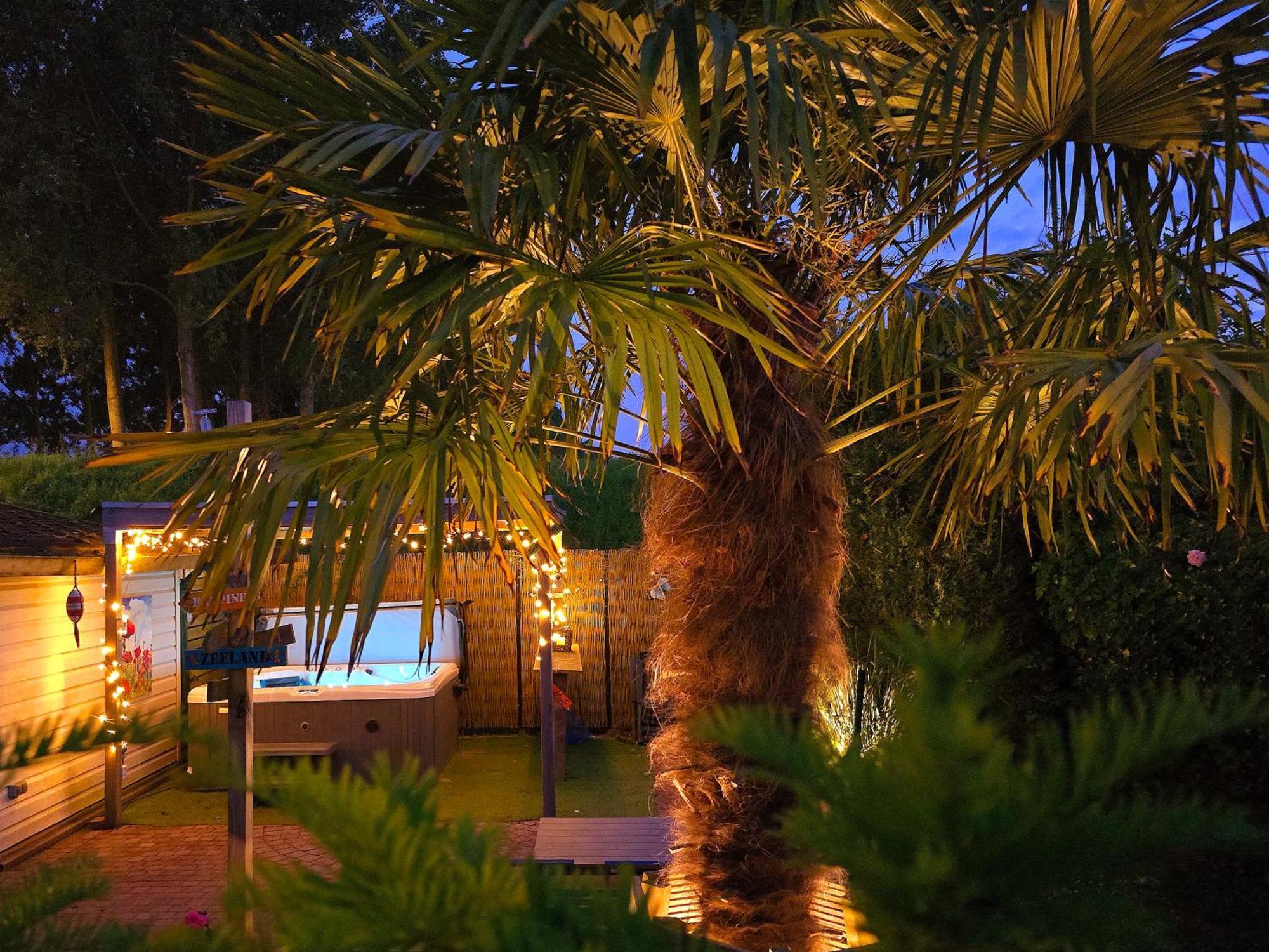 De Corner Van Zeeland Met Jacuzzi Sint Annaland Exterior foto